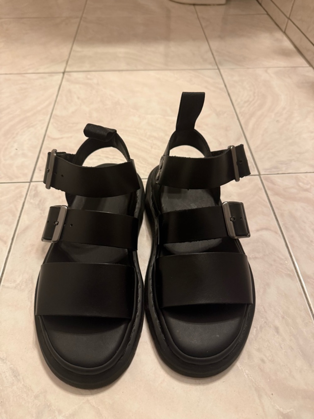 Dr. Martens Gryphon Clyde Sandals